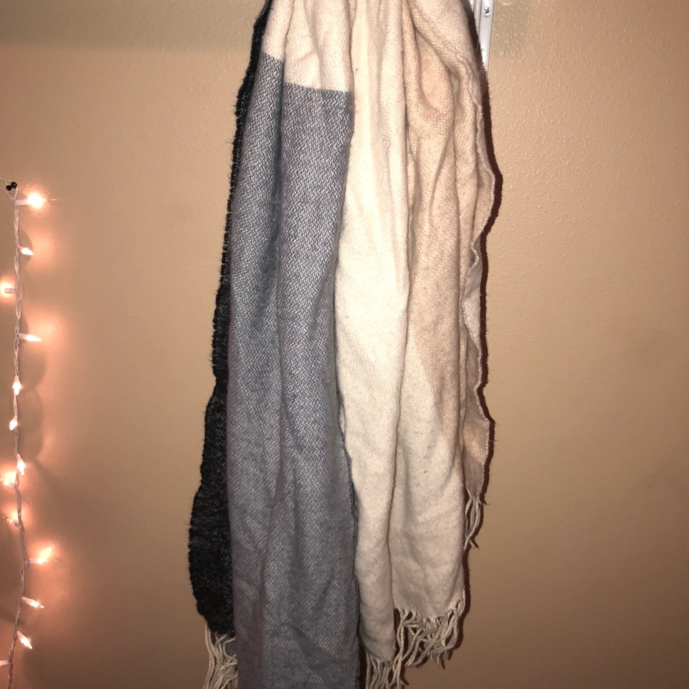LG SCARF